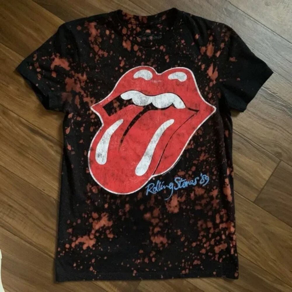The Rolling Stones '89 TONGUE T-Shirt In Black Bleached